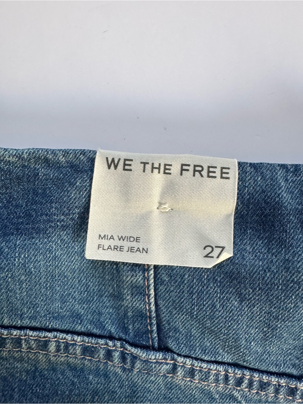 Free People We The Free Mia Flare Jeans Size 27 NWT Dark Wash Blue Denim - Picture 12 of 14